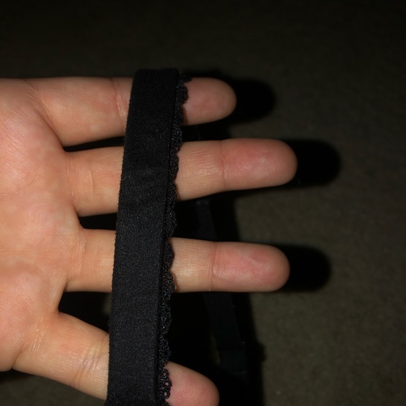 Victoria’s Secret black lacy bra! - Picture 3 of 4